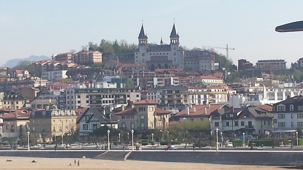 Pension Aries San Sebastián Exterior foto