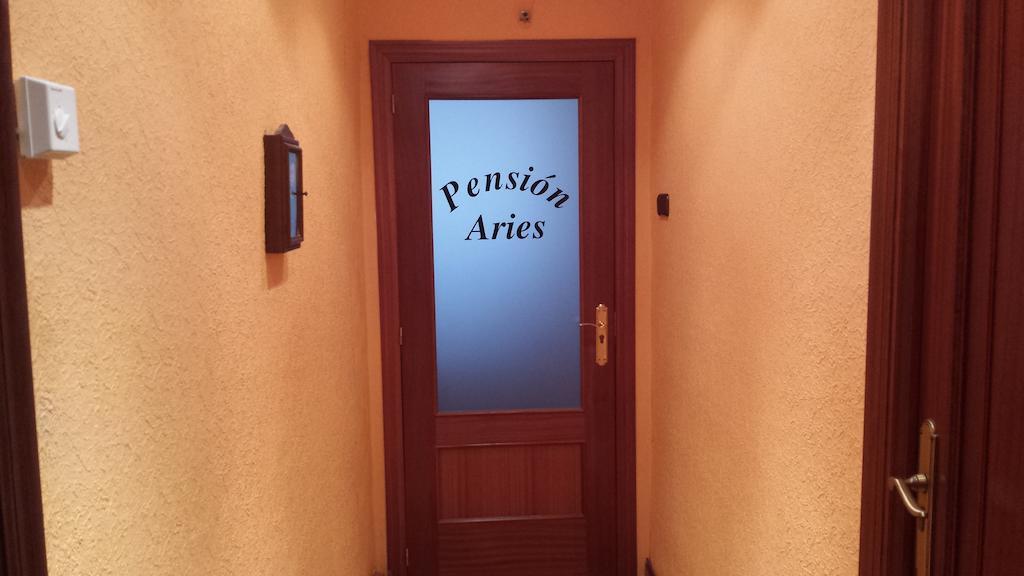 Pension Aries San Sebastián Exterior foto